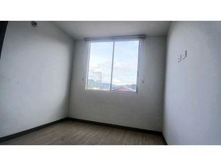 Foto 9 de VENDO APARTAMENTO TERCER PISO CON ASCENSOR EN  CAJICA.