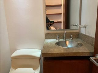 Foto 7 de Iluminado apartamento para arriendo en El Virrey