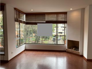 Foto 3 de Iluminado apartamento para arriendo en El Virrey