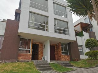 Foto 3 de Casa en Renta conjunto privado San Isidro del Inca