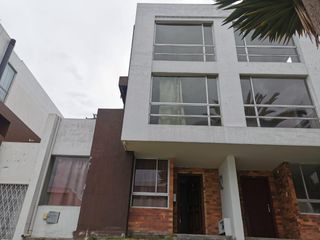 Foto 2 de Casa en Renta conjunto privado San Isidro del Inca