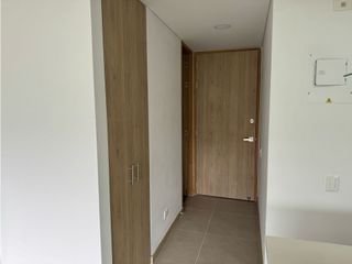 Foto 5 de EN ARRIENDO APARTAESTUDIO EN PALMAS COUNTRY CLUB EL POBLADO