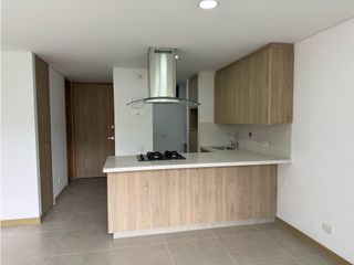 Foto 3 de EN ARRIENDO APARTAESTUDIO EN PALMAS COUNTRY CLUB EL POBLADO