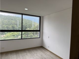 Foto 6 de EN ARRIENDO APARTAESTUDIO EN PALMAS COUNTRY CLUB EL POBLADO