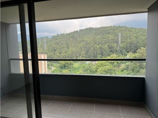Foto 4 de EN ARRIENDO APARTAESTUDIO EN PALMAS COUNTRY CLUB EL POBLADO