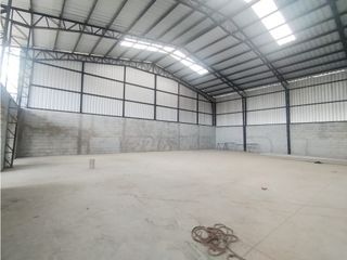 Foto 1 de Pifo, Galpón en Renta, 750m2, 3 Ambientes