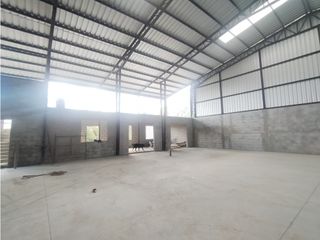 Foto 2 de Pifo, Galpón en Renta, 750m2, 3 Ambientes