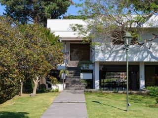 Foto 16 de Excelente Casa para uso comercial, vistas, Cerro de las Rosas