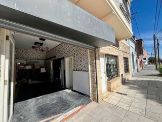 Foto 1 de CASA Y LOCAL EN VENTA 9 AMB NECOCHEA