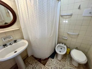 Foto 9 de CASA Y LOCAL EN VENTA 9 AMB NECOCHEA