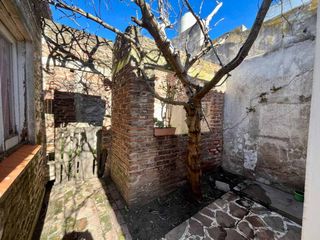 Foto 13 de CASA Y LOCAL EN VENTA 9 AMB NECOCHEA