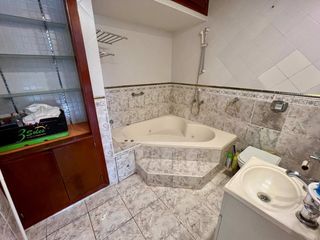 Foto 11 de CASA Y LOCAL EN VENTA 9 AMB NECOCHEA
