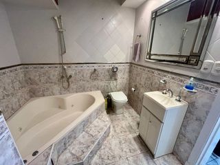 Foto 12 de CASA Y LOCAL EN VENTA 9 AMB NECOCHEA