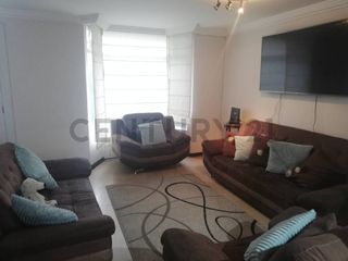 Foto 1 de En venta casa por la ANT