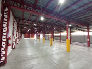 Foto 8 de Ponceano, Galpón en Renta, 1100m2, 2 Ambientes