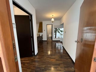 Foto 4 de SE ALQUILA CASA PARA OFICINA PUERTA CERRADA O PARA VIVIENDA  EN SAN ISIDRO