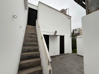 Foto 15 de SE ALQUILA CASA PARA OFICINA PUERTA CERRADA O PARA VIVIENDA  EN SAN ISIDRO
