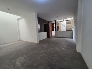 Foto 3 de ALQUILER DE DEPARTAMENTO DE 3 HAB EN TERCER PISO A POCAS CUADRAS DE CTRA. CENTRAL (ALTURA IDAT SEDE ATE) Y EL COMPLEJO DEPORTIVO OLLANTAYTAMBO – ATE