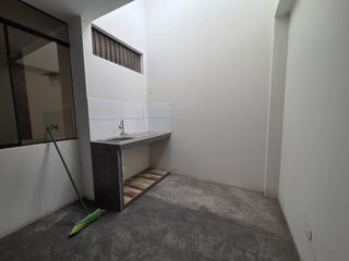 Foto 6 de ALQUILER DE DEPARTAMENTO DE 3 HAB EN TERCER PISO A POCAS CUADRAS DE CTRA. CENTRAL (ALTURA IDAT SEDE ATE) Y EL COMPLEJO DEPORTIVO OLLANTAYTAMBO – ATE