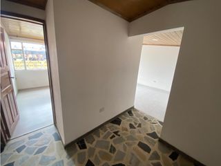 Foto 2 de Apartamento en venta barrio La granja