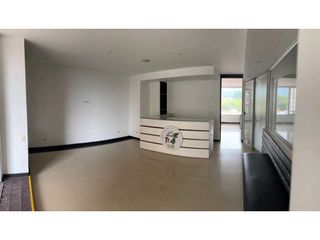 Foto 11 de VENTA LOCAL EN EL NORTE SOBRE AVENIDA PRINCIPAL