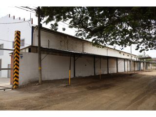 Foto 5 de ALQUILO BODEGA EN LA DOLORES