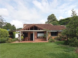 Foto 2 de CASA COMERCIAL EN ALQUILER PANCE