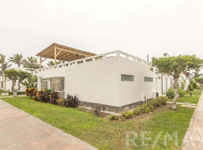 Casa en Venta en Asia - Meer