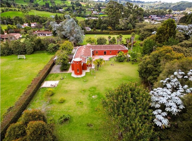Casa en arriendo en Envigado
