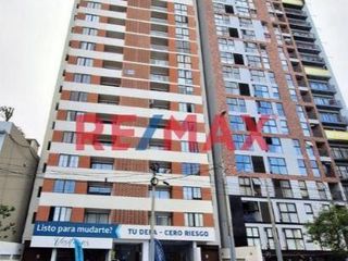 Foto 2 de Venta De Departamento – Av. Petit Thouars, Cercado De Lima