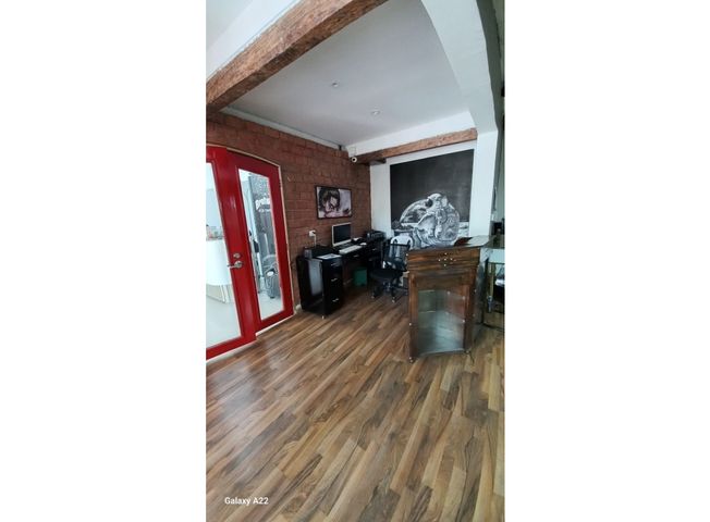 place photo 23