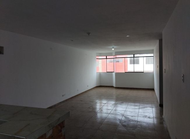 Departamento en Venta en Callao - Więcej