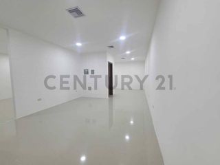 Foto 3 de Venta de Oficinas Comerciales en Edificio CIVE, sector Villa Club