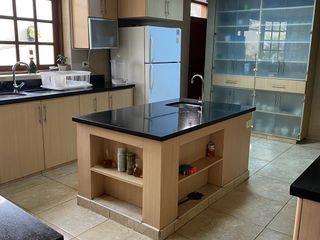 Foto 8 de LINDA CASA EN VENTA EN CONDOMINIO TRES MARIAS SURCO DE 4 DORM 4 BAÑOS Y JARDIN