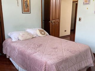 Foto 15 de LINDA CASA EN VENTA EN CONDOMINIO TRES MARIAS SURCO DE 4 DORM 4 BAÑOS Y JARDIN