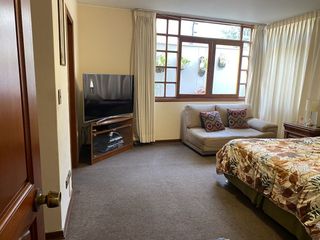 Foto 9 de LINDA CASA EN VENTA EN CONDOMINIO TRES MARIAS SURCO DE 4 DORM 4 BAÑOS Y JARDIN