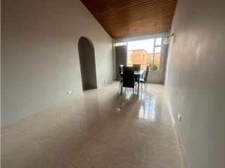 ARRIENDO EN QUINTO PISO SIN ASCENSOR