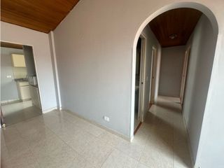 ARRIENDO EN QUINTO PISO SIN ASCENSOR