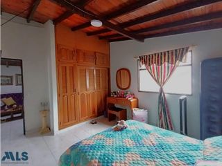 AMPLIO Y CÓMODO APARTAMENTO(MLS#248607)