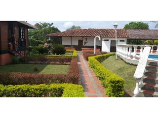 Foto 2 de FINCA HOTEL EN VENTA PUEBLO TAPAO