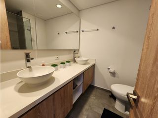 VENTA APARTAMENTO LAS PALMAS POBLADO, VISTA ABIERTA