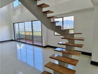 Foto 3 de Gran Penthouse en La Loma de Los Bernal