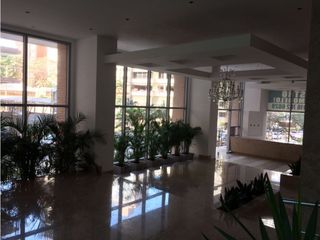 SE VENDE APARTAMENTO EN ZONA GOLF