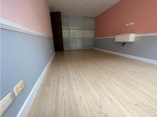 Arriendo Apartamento en Rosales 186 m2