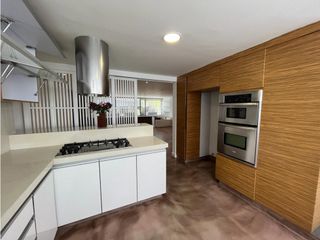 Arriendo Apartamento en Rosales 186 m2