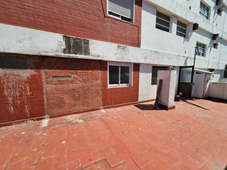 Foto 8 de Venta Departamento 4 amb San Martin centro