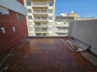 Foto 14 de Venta Departamento 4 amb San Martin centro