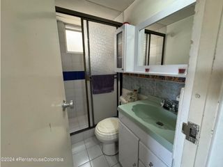 Apartamento en  Hayuelos(Bogota) RAH CO: 24-1474