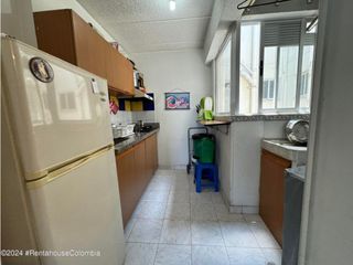 Apartamento en  Hayuelos(Bogota) RAH CO: 24-1474