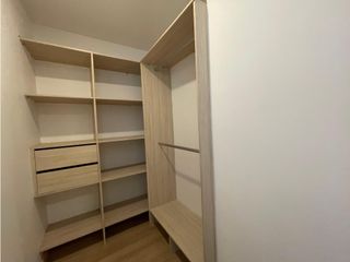 Foto 9 de Apartaestudio en Arriendo Loma Los Gonzalez Medellín